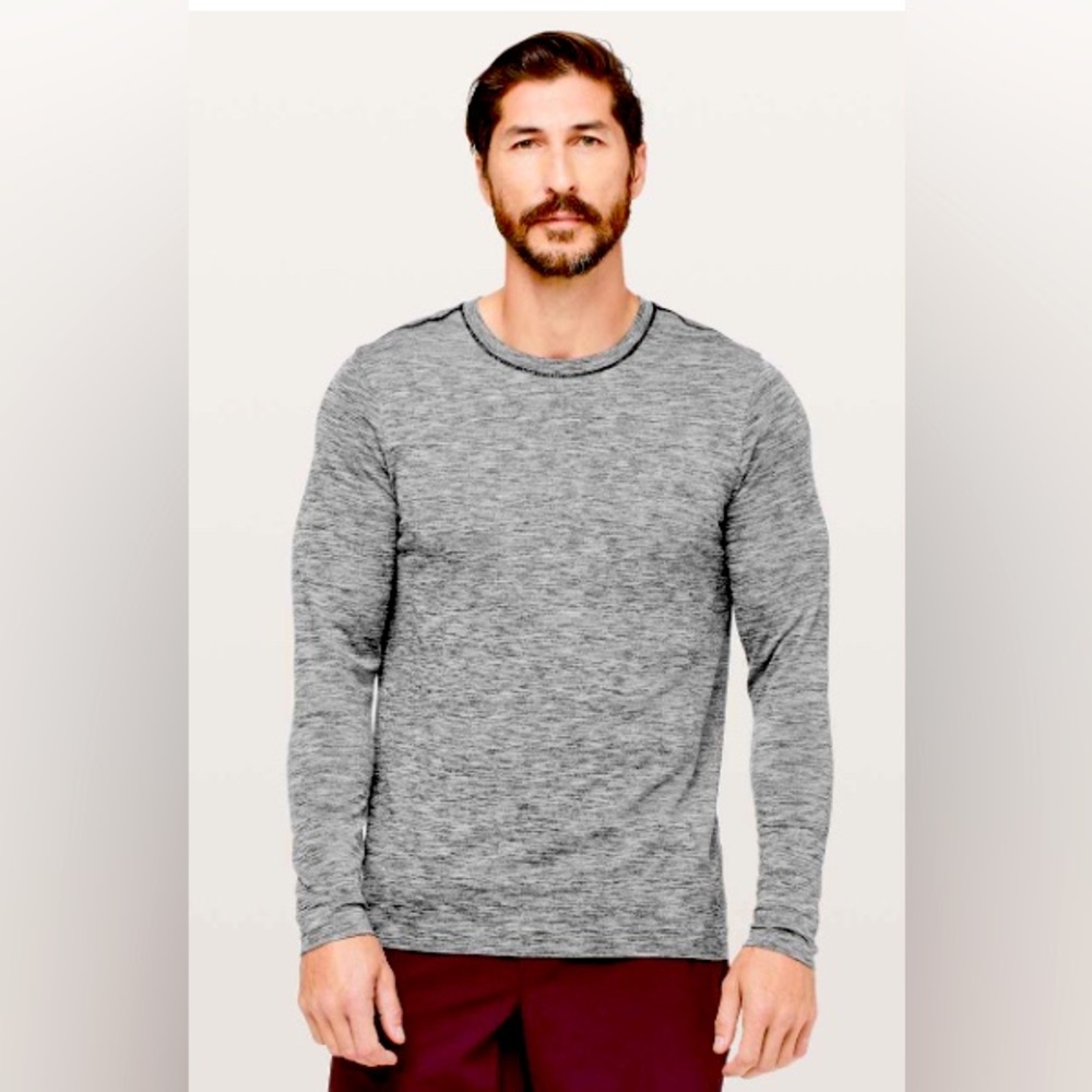NWOT Lululemon Metal Vent Tech Surge Long Sleeve
Black / White Sz M